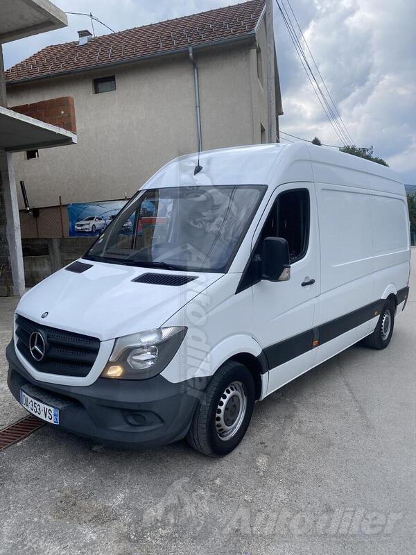 Mercedes Benz - Sprinter