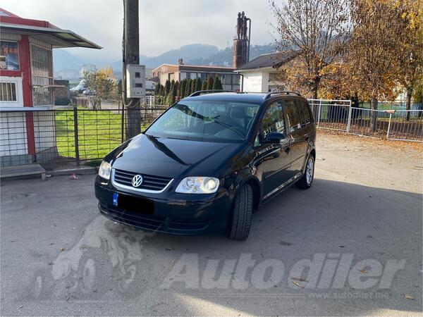 Volkswagen - Touran