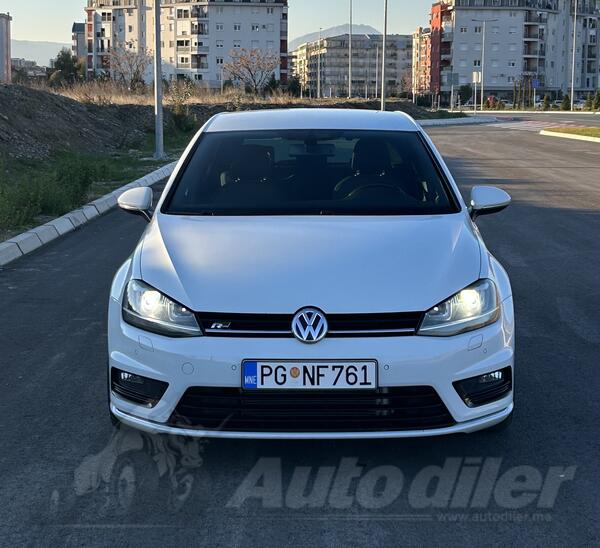 Volkswagen - Golf 7 - 2.0 R-line