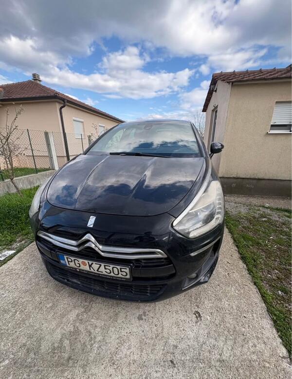 DS Automobiles - DS 5 - 1.6 HDI