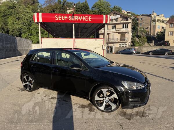 Volkswagen - Golf 7 - 1.6 TDI