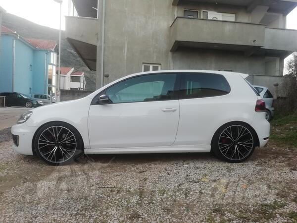 Volkswagen - Golf GTI - 2.0 TSI