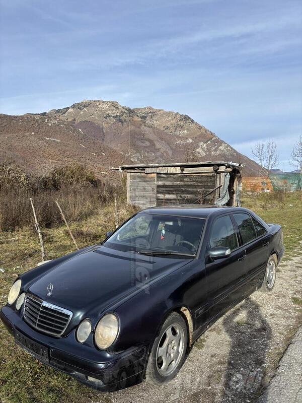 Mercedes Benz - E 220 - 2.2