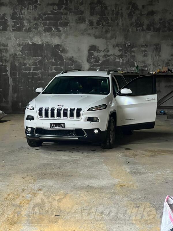 Jeep - Cherokee - dci