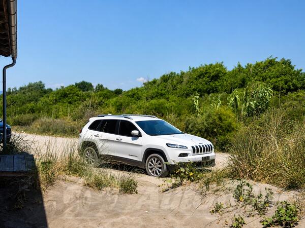 Jeep - Cherokee - dci