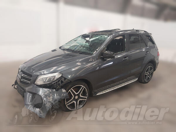 U djelovima Mercedes Benz - GLE 300