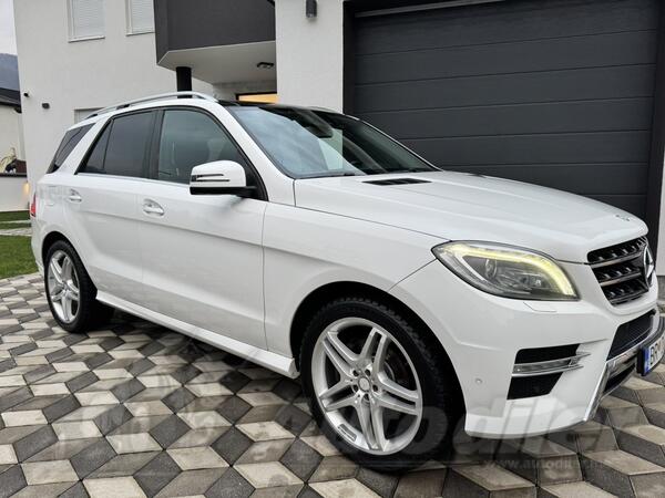 Mercedes Benz - ML 350 - BLUETEC 4MATIC
