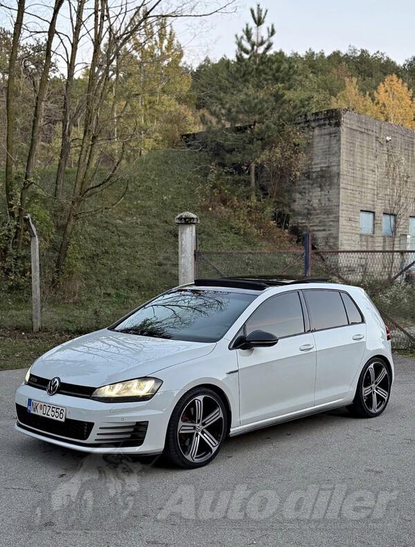 Volkswagen - Golf 7 - 2.0