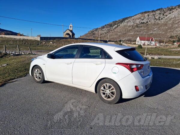 Hyundai - i30 - 1.6L