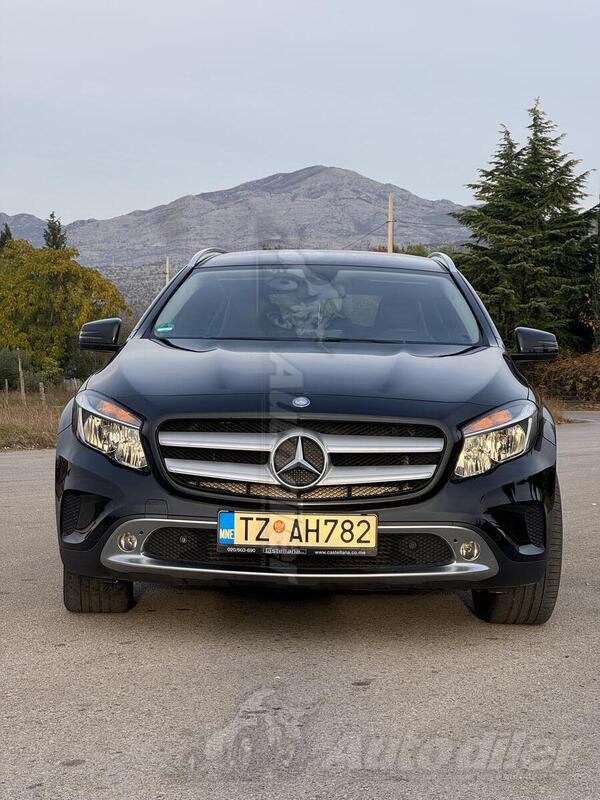 Mercedes Benz - GLA 220 - GLA 220 D 4MATIC