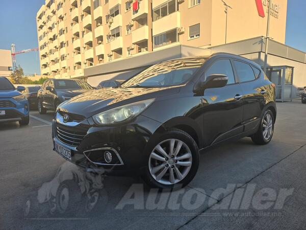 Hyundai - iX35 - 2.0 CRDI 4X4 184 KS