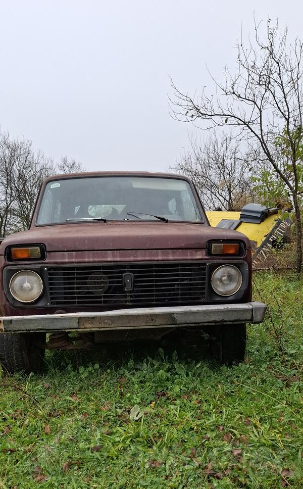 Lada - Niva - 1700