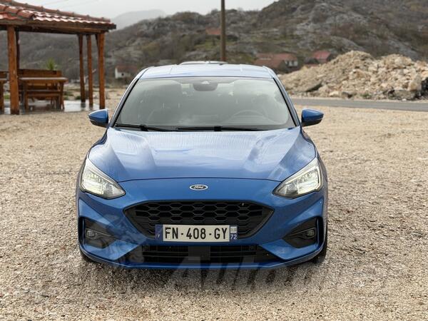 Ford - Focus - 1.0EcoBoost ST-Line