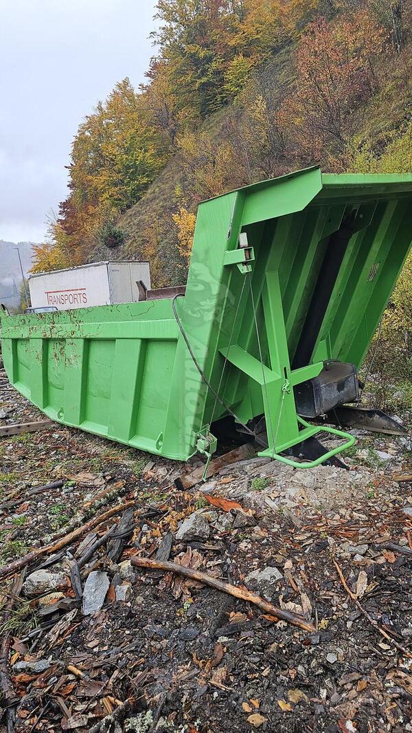 Mercedes Benz - 22-32