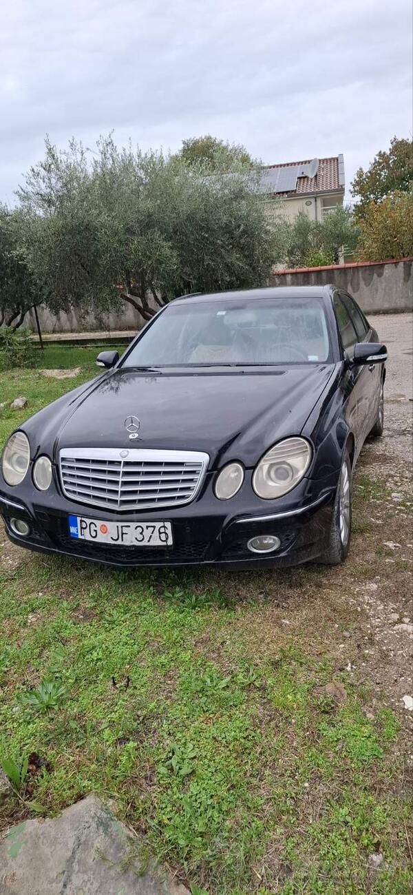 Mercedes Benz - E 200 - 2.2