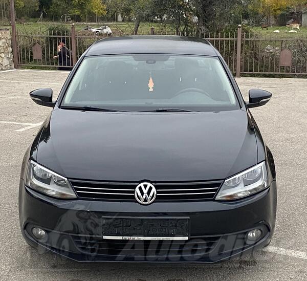 Volkswagen - Jetta - 1.6 77kw