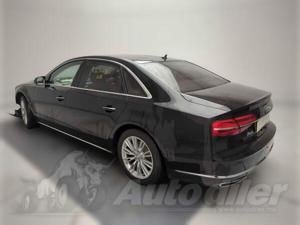 U djelovima Audi - A8