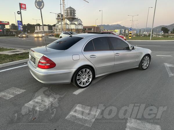 Mercedes Benz - E 500 - 5.0