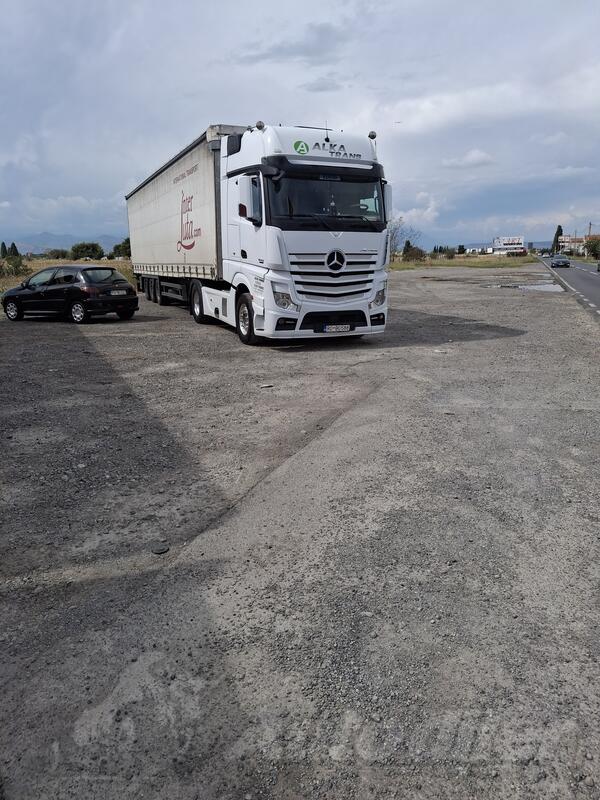 Mercedes Benz - 18-45