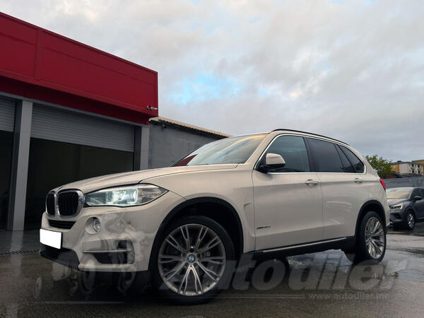 BMW - X5 - xDrive 30d 258KS
