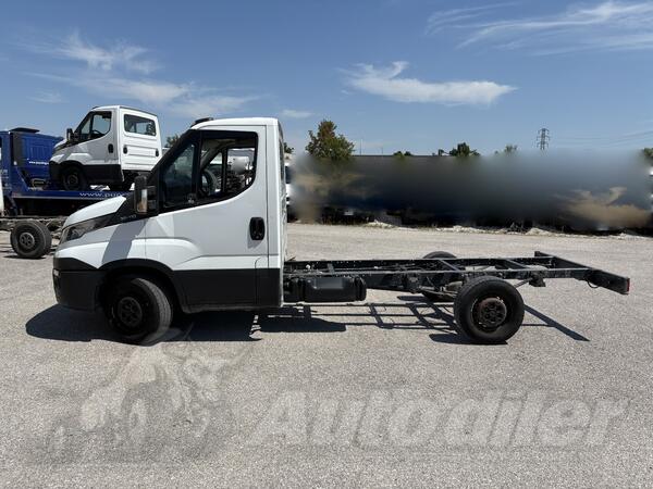 Iveco - Daily 35s13