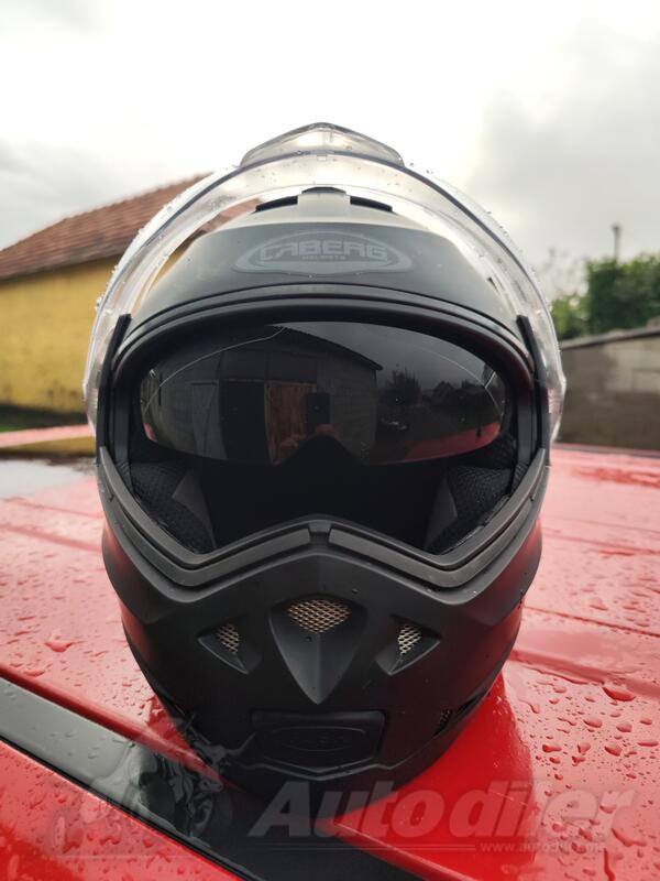 Caberd - carberg kaciga flipflop