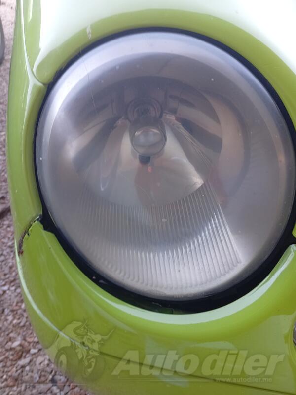 Oba fara za Automobile - Univerzalno