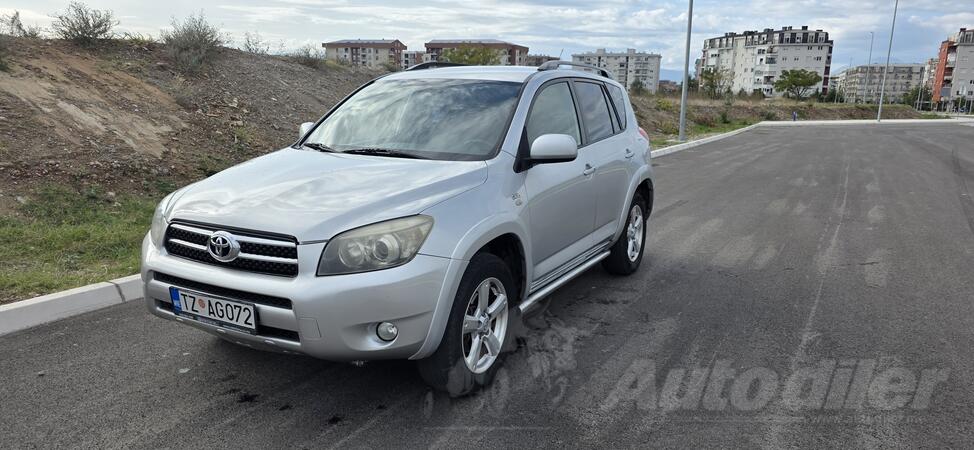 Toyota - RAV 4 - 2.2