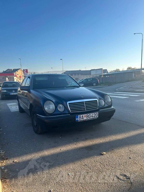 Mercedes Benz - E 200 - 2.0