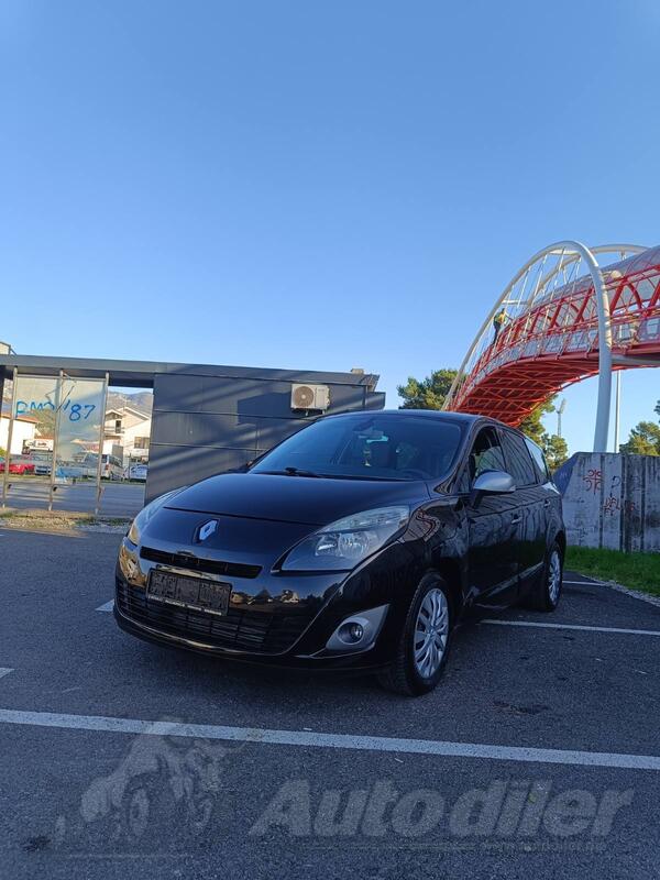 Renault - Grand Scenic - 1.5 dci