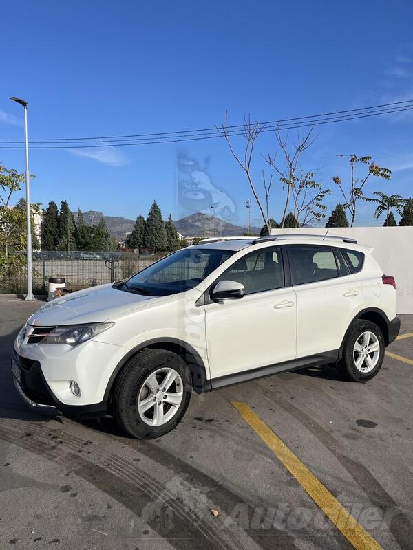 Toyota - RAV 4 - 2.2  D-CAT