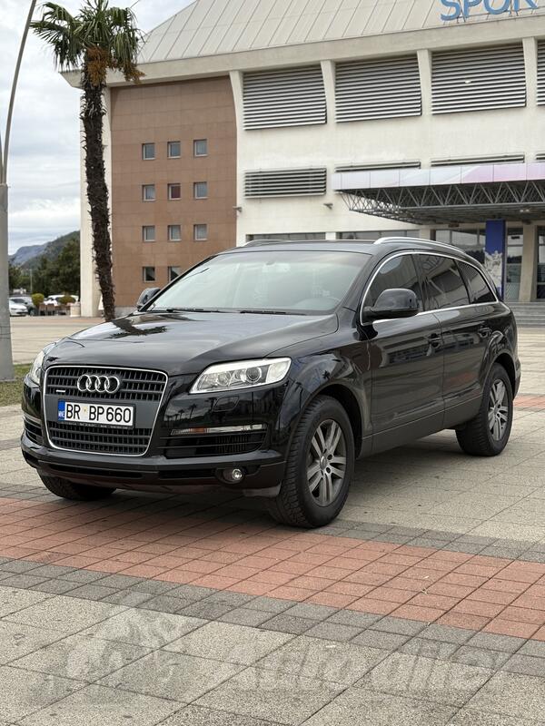 Audi - Q8 - 3.0