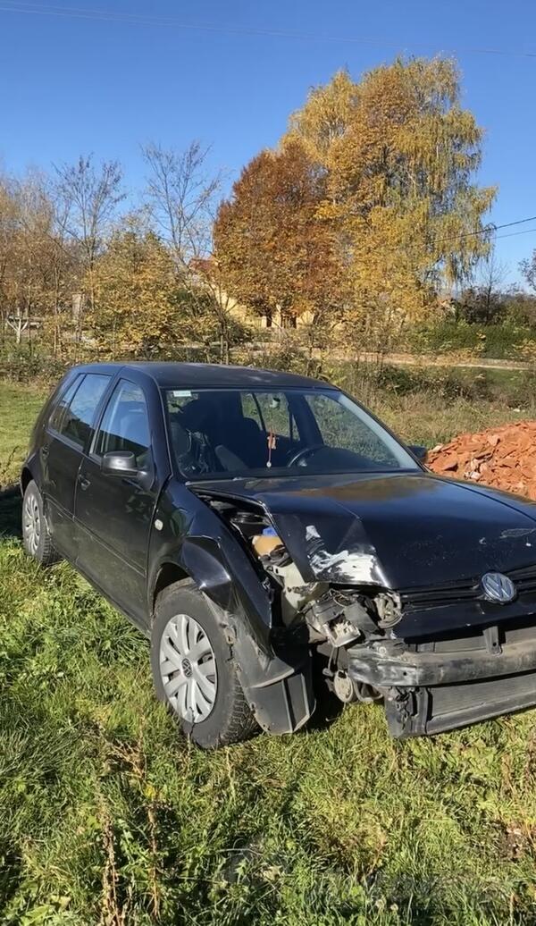 Volkswagen - Golf 4 - 1.6