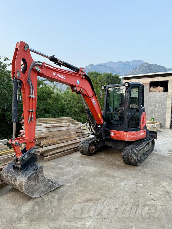 Kubota - U 55-4