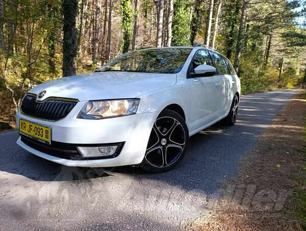 Škoda - 105 - 1598/77