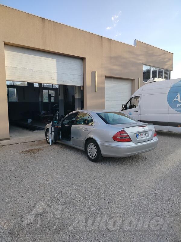 Mercedes Benz - E 200 - 2.0 kompresor