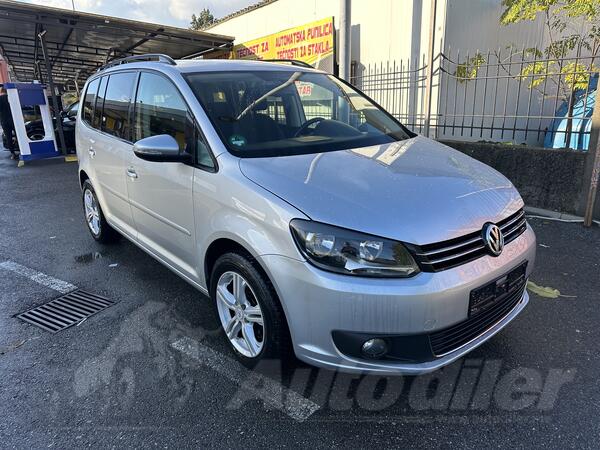 Volkswagen - Touran - DSG