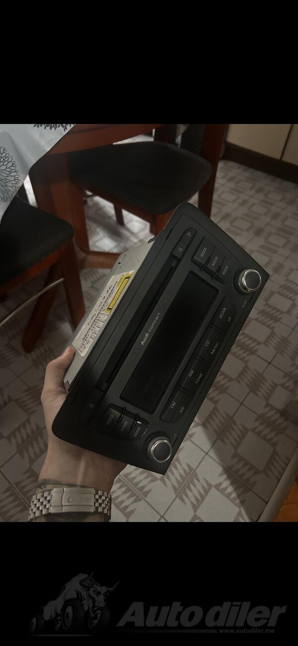 CD / DVD / MC / Radio player