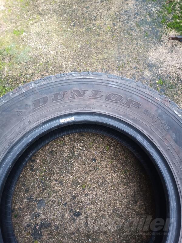 Dunlop - 215/70 R16 - Univerzalna guma