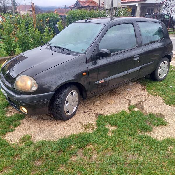 Renault - Clio - 1,2 sekvent