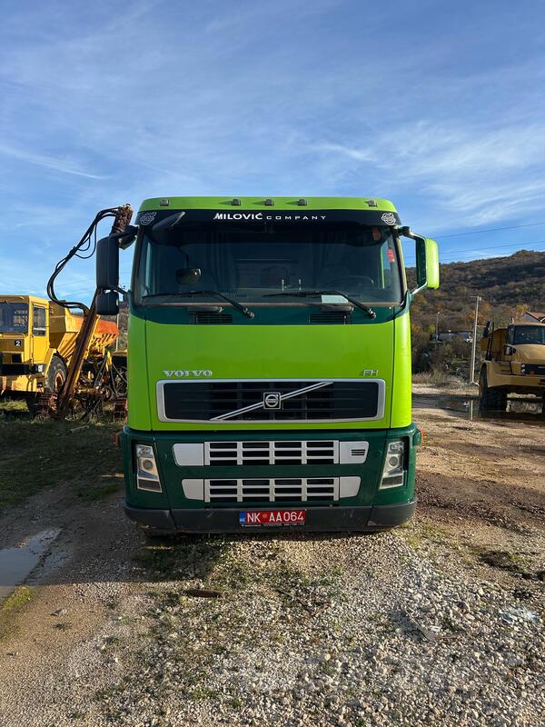 Volvo - FH520