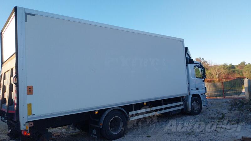 Mercedes Benz - actros 1832