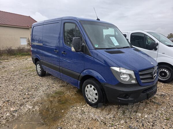 Mercedes Benz - Sprinter