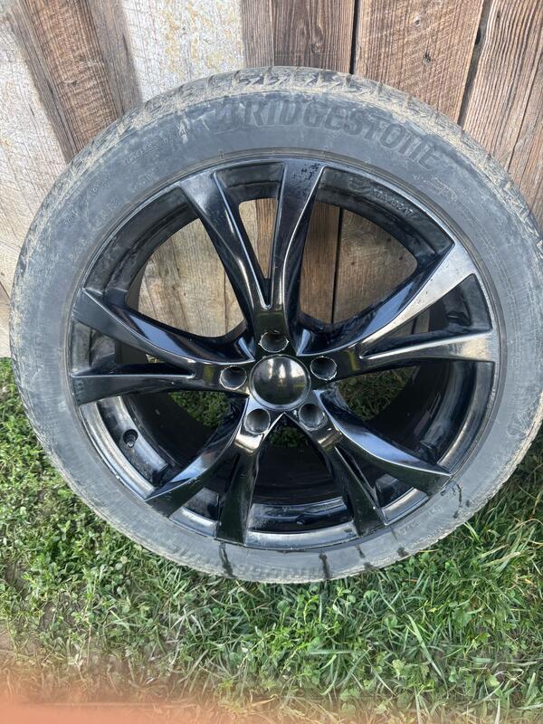 Ostalo felne i ridgestone gume