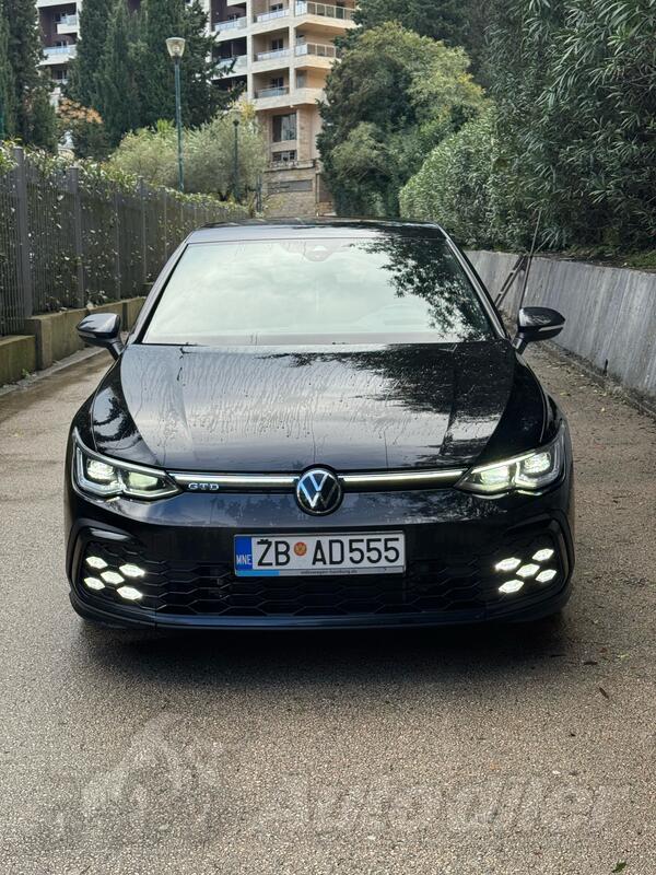 Volkswagen - Golf 8 - 2.0