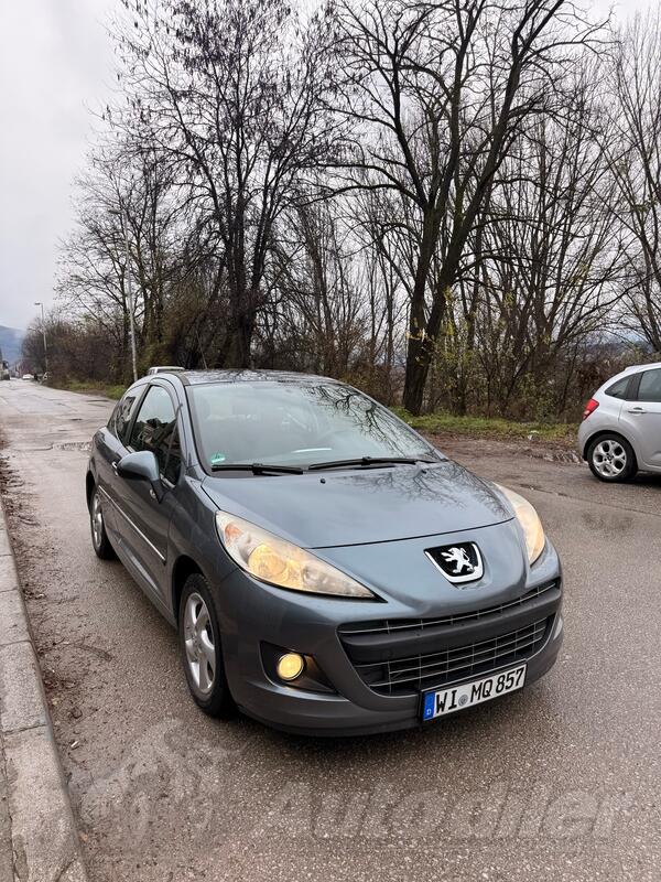 Peugeot - 207 - 1.6 HDI