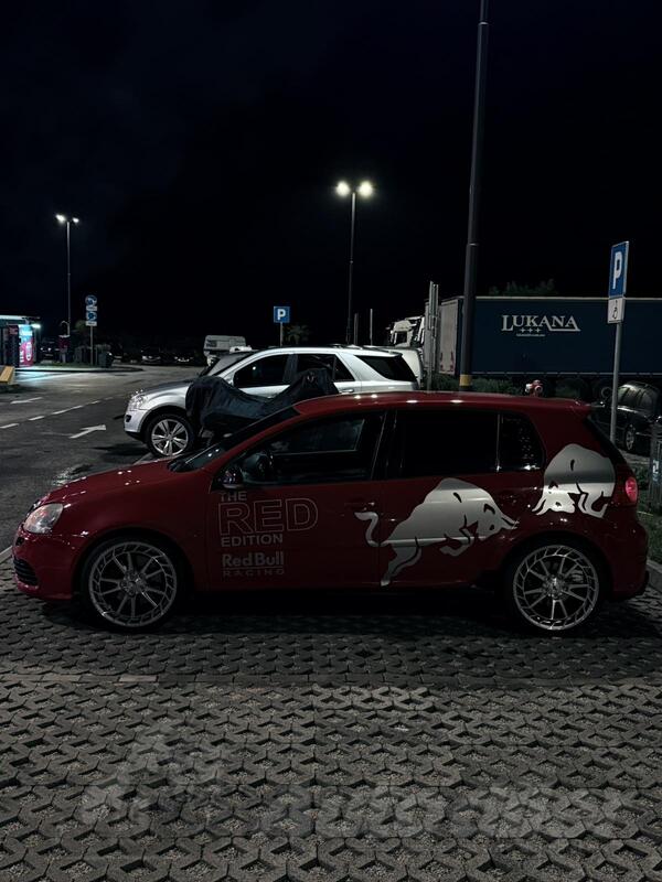 Volkswagen - Golf 5 - 2.0turbo