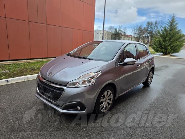 Peugeot - 208 - 1.5 HDI