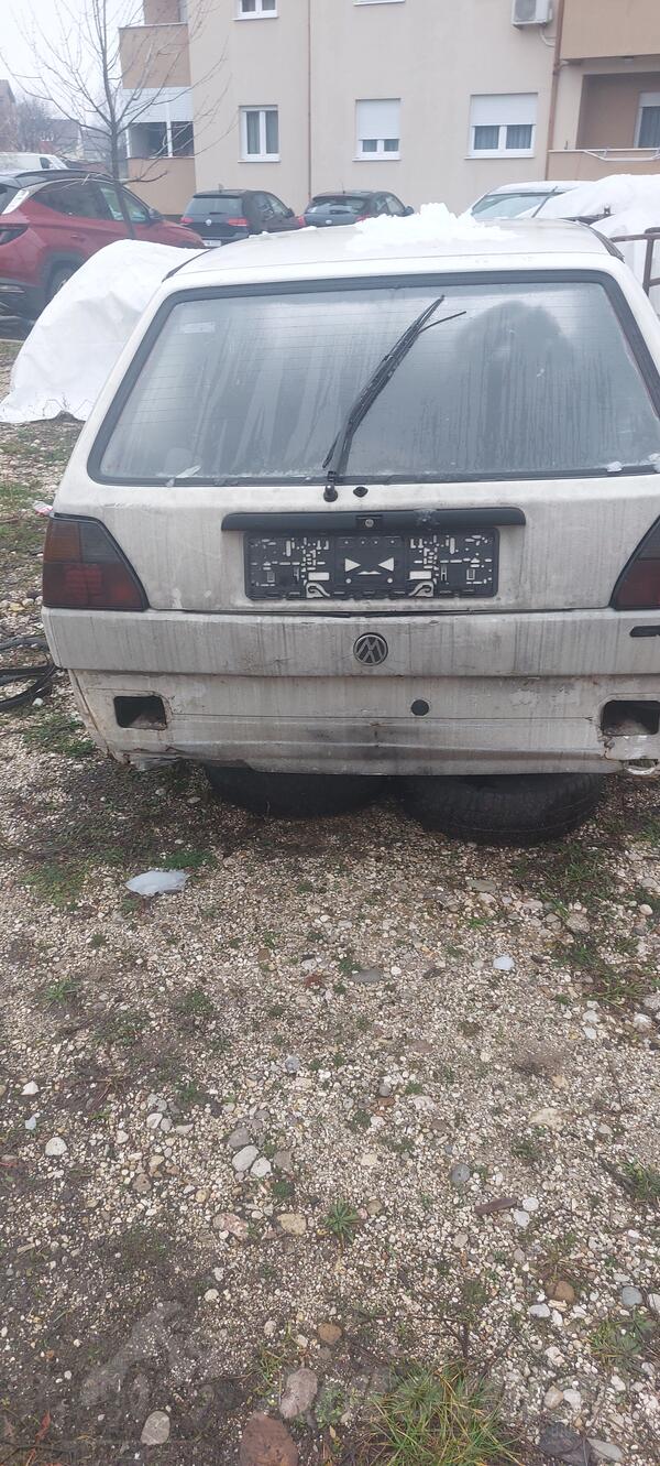 U djelovima Volkswagen - Golf 2 1600