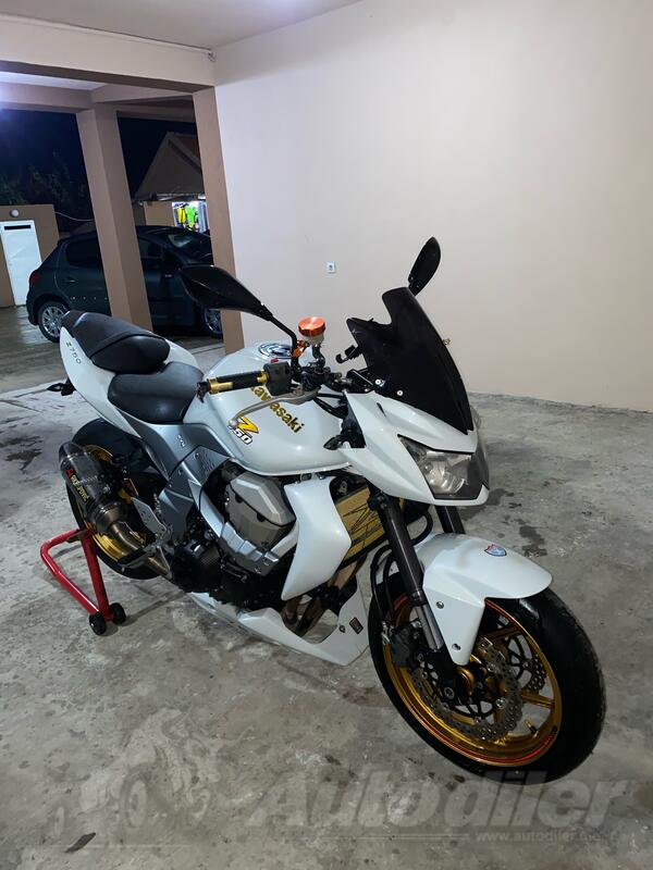 Kawasaki - Z750